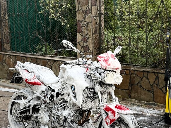 2012 BMW F 800 R, красный, 650000 рублей - вид 4