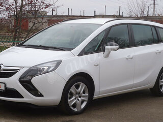 2013 Opel Zafira C, белый, 1250000 рублей, вид 1