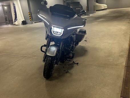 2023 Harley-Davidson CVO Street Glide, серый, 4200000 рублей, вид 3