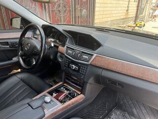 2011 Mercedes-Benz E-Класс 350 IV (W212, S212, C207), чёрный, 2290000 рублей, вид 5
