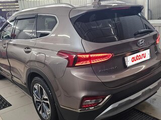 2019 Hyundai Santa Fe IV, бежевый, 3300000 рублей, вид 4