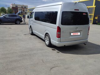 2008 Toyota HiAce H200, серебристый, 2000000 рублей, вид 4