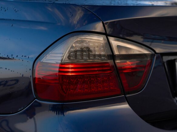 2005 BMW 3 серии 320d V (E90/E91/E92/E93), синий, 880000 рублей - вид 23