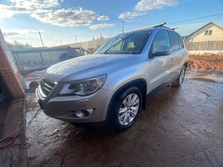 2010 Volkswagen Tiguan I, серебристый, 850000 рублей, вид 2