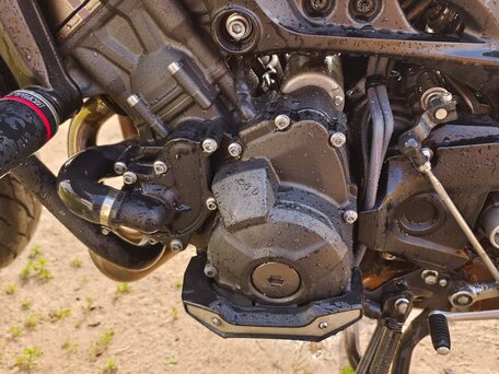 2015 Yamaha MT-09 Tracer (FJ-09), красный, 600000 рублей, вид 2