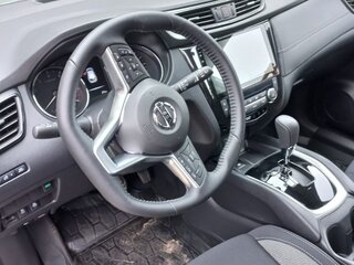 2021 Nissan Qashqai II Рестайлинг, серебристый, 2300000 рублей, вид 2