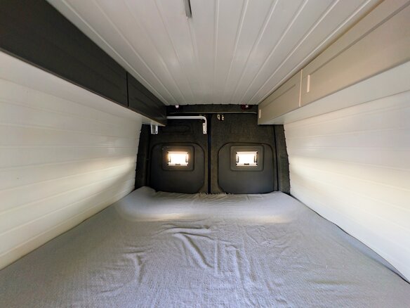 2013 Mercedes-Benz Sprinter, синий, 3000000 рублей - вид 22