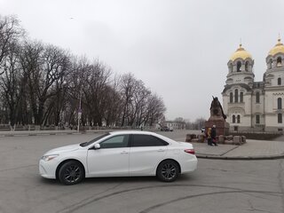 2015 Toyota Camry VII (XV50) Рестайлинг, белый, 1843000 рублей, вид 5
