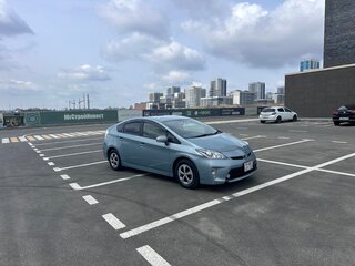 2015 Toyota Prius III Рестайлинг (XW30), голубой, 1500000 рублей, вид 2