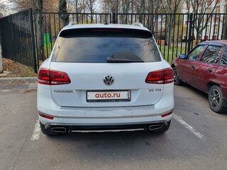 2017 Volkswagen Touareg II Рестайлинг, белый, 3150000 рублей, вид 4