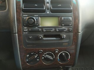 2001 Toyota Avensis I Рестайлинг, серебристый, 500000 рублей, вид 4