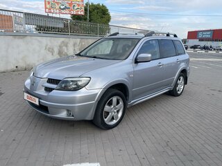 2006 Mitsubishi Outlander I, серебристый, 800000 рублей, вид 1