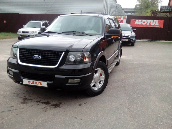 2004 Ford Expedition II, чёрный - вид 1