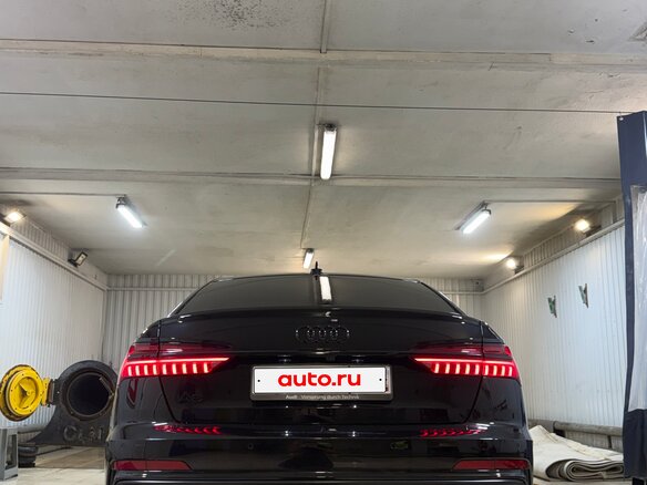 2020 Audi A6 45 TFSI V (C8), чёрный, 4050000 рублей - вид 3