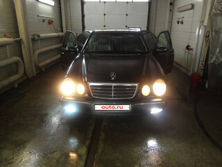 2001 Mercedes-Benz E-Класс 240 II (W210, S210) Рестайлинг, чёрный, 550000 рублей, вид 1