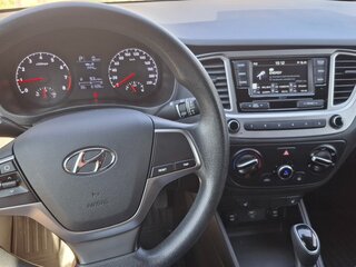 2019 Hyundai Solaris II, чёрный, 1480000 рублей, вид 5