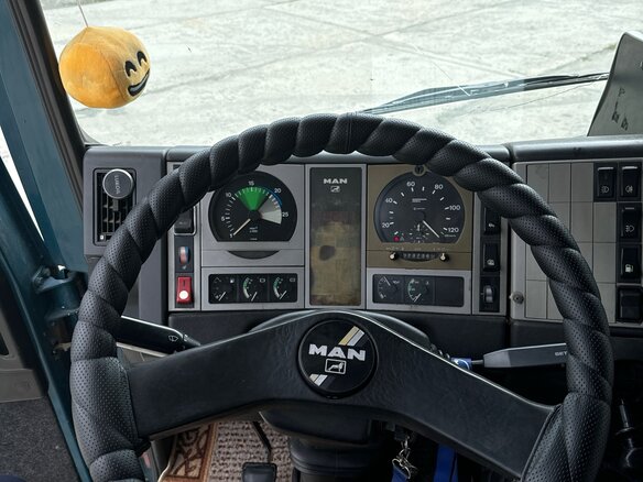 1995 MAN 19, синий, 1750000 рублей - вид 1