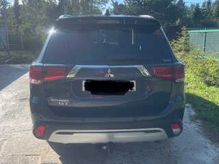 2020 Mitsubishi Outlander III Рестайлинг 3, синий, 3250000 рублей, вид 3