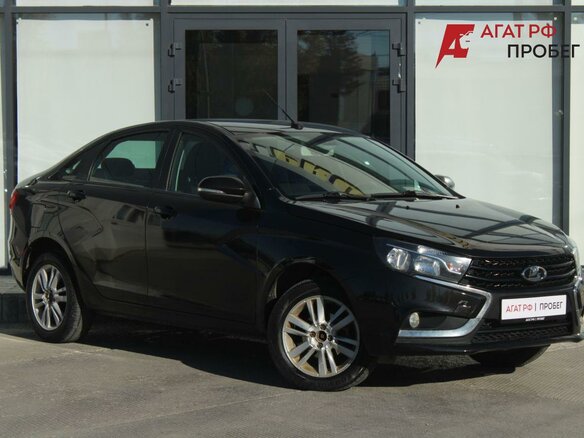 2018 Lada (ВАЗ) Vesta I, чёрный, 850000 рублей - вид 2