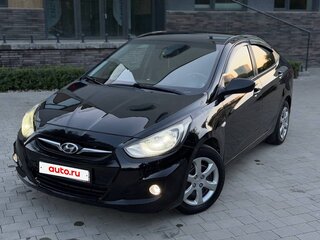 2011 Hyundai Solaris I, чёрный, 620000 рублей, вид 2