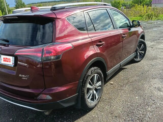 2016 Toyota RAV4 IV (XA40) Рестайлинг, красный, 2000000 рублей, вид 4