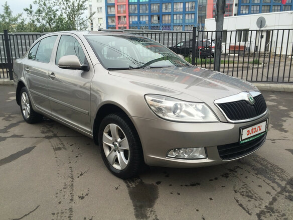 2011 Skoda Octavia II (A5) Рестайлинг, серый - вид 1