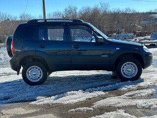 2012 Chevrolet Niva I Рестайлинг, чёрный, 800000 рублей, вид 5