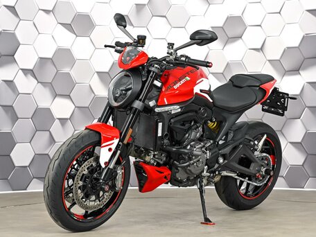 2023 Ducati Monster 937, красный, 899000 рублей, вид 2
