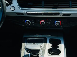 2018 Audi Q7 II (4M), белый, 4230000 рублей, вид 5
