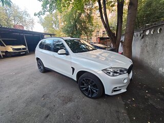 2015 BMW X5 25d III (F15), белый, 3300000 рублей, вид 2