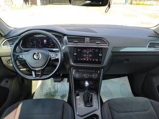 2018 Volkswagen Tiguan II, белый, 1720000 рублей, вид 4