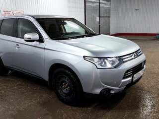 2013 Mitsubishi Outlander III, серебристый, 1399999 рублей, вид 1