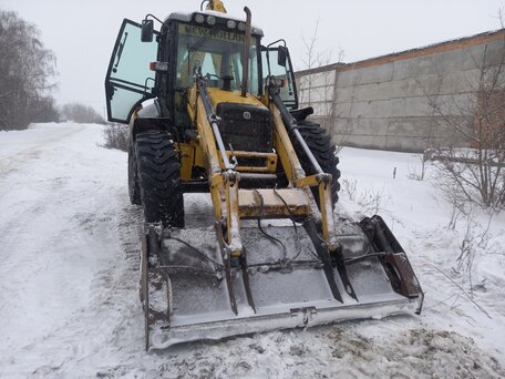 2008 New Holland B115, жёлтый, 4650000 рублей, вид 1