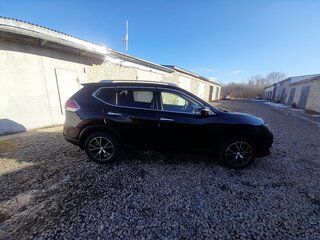 2015 Nissan X-Trail III, чёрный, 1930000 рублей, вид 2