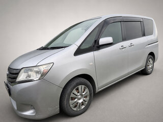 2013 Nissan Serena IV (C26), серый, 850000 рублей, вид 1
