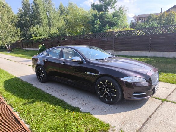 2013 Jaguar XJ IV (X351), коричневый - вид 3