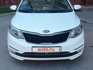 2017 Kia Rio III Рестайлинг, белый, 1100000 рублей, вид 1