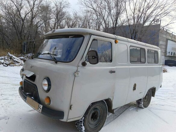 2001 УАЗ 3962, серый, 300000 рублей - вид 1