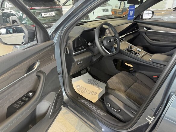 2026 Geely Monjaro I Рестайлинг, серый - вид 16