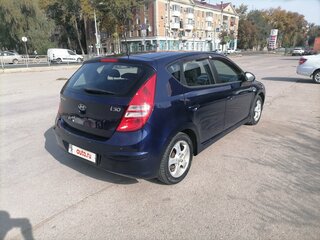 2011 Hyundai i30 I Рестайлинг, синий, 720000 рублей, вид 4