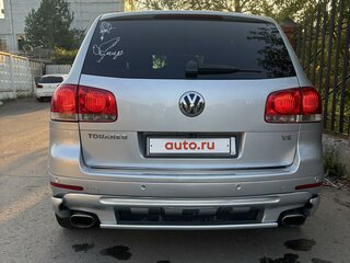 2003 Volkswagen Touareg I, серебристый, 1070000 рублей, вид 2