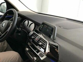 2019 BMW X3 20d xDrive III (G01), белый, 4000000 рублей, вид 2