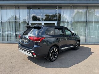2021 Mitsubishi Outlander III Рестайлинг 3, синий, 2370000 рублей, вид 5
