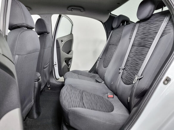 2014 Hyundai Solaris I Рестайлинг, белый, 1130000 рублей - вид 19