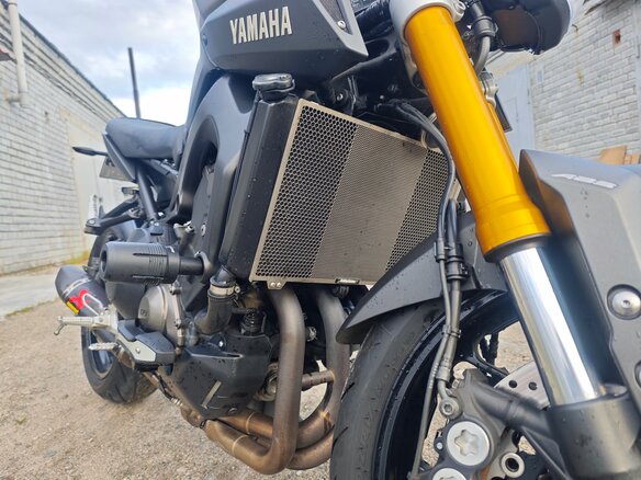2014 Yamaha MT-09 (FZ-09), серый, 700000 рублей - вид 5