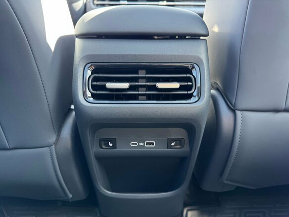 2026 Geely EX5 Гибрид EM-i, чёрный - вид 21