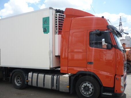 2013 Volvo FH, красный, 7800000 рублей, вид 3