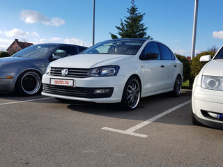2015 Volkswagen Polo V Рестайлинг, белый, 1200000 рублей, вид 2