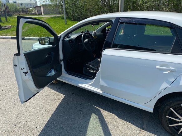 2014 Volkswagen Polo V, белый, 850000 рублей - вид 5