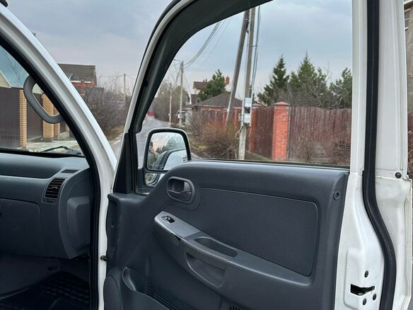 2013 Kia Bongo, белый, 1450000 рублей - вид 9